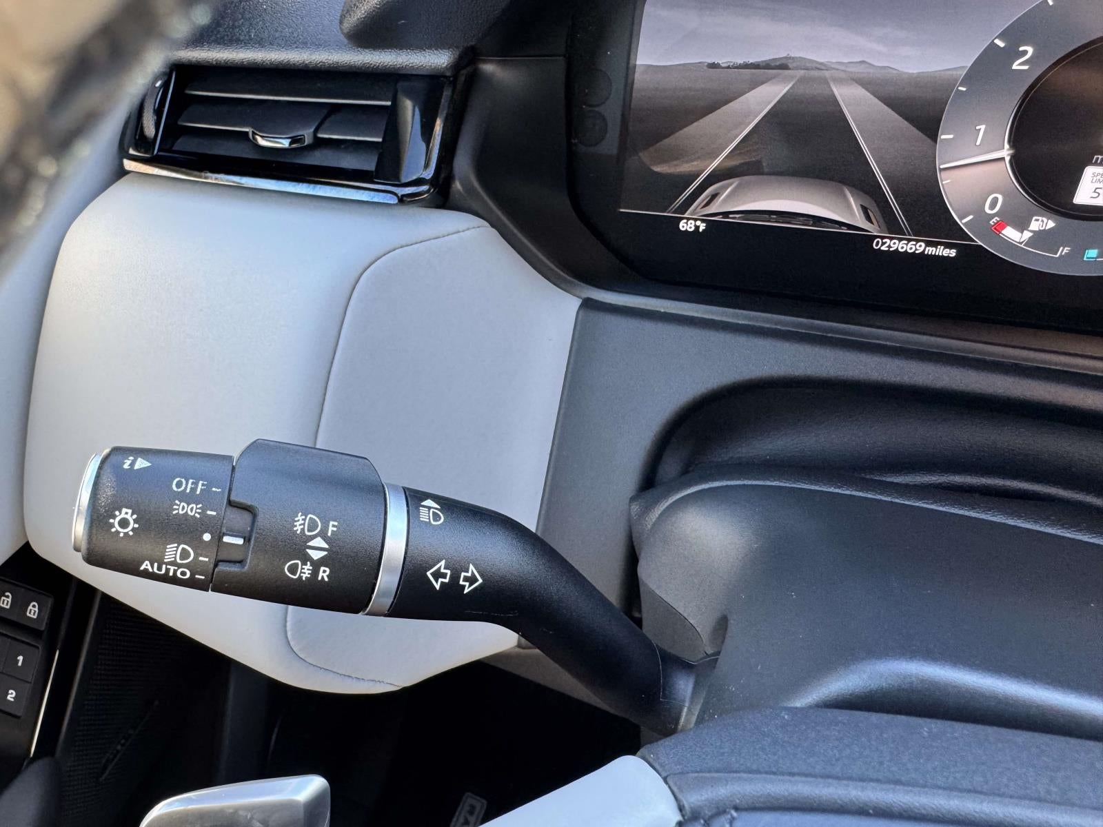 2024 Land Rover Range Rover Velar Dynamic SE