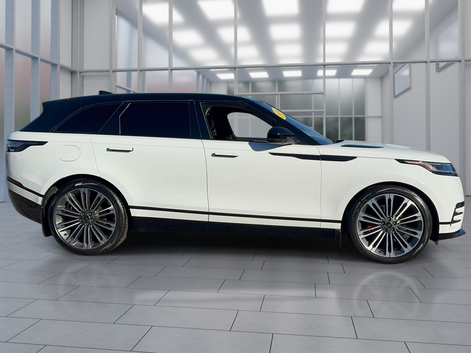2024 Land Rover Range Rover Velar Dynamic SE