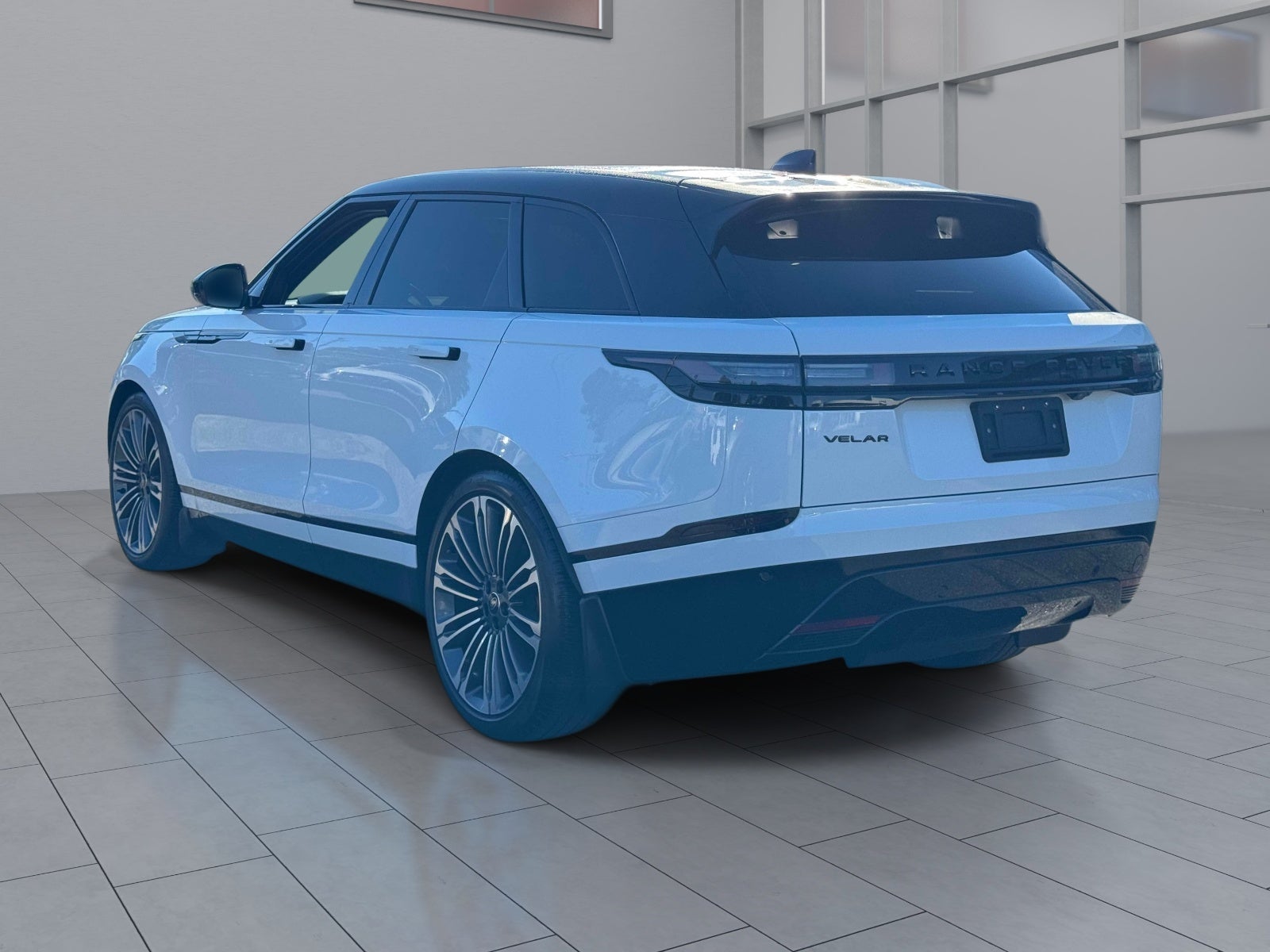 2024 Land Rover Range Rover Velar Dynamic SE