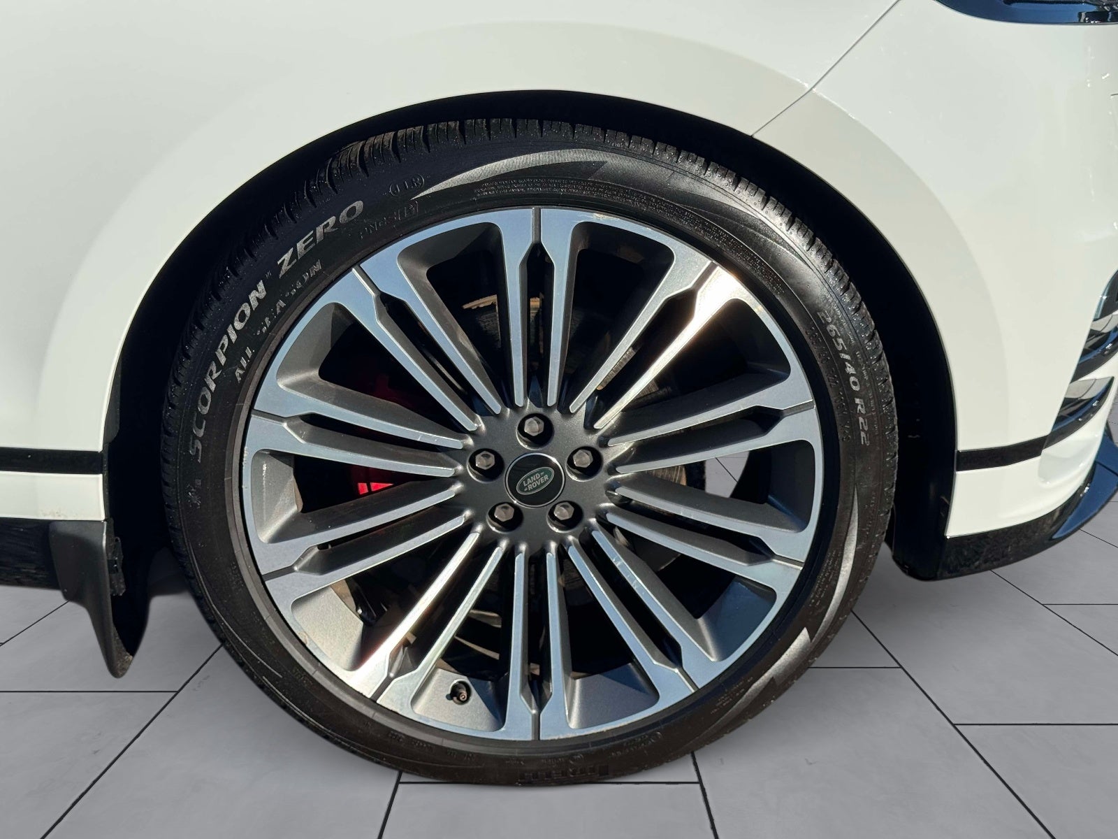 2024 Land Rover Range Rover Velar Dynamic SE