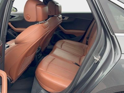 2023 Audi A4 45 S line Prestige quattro