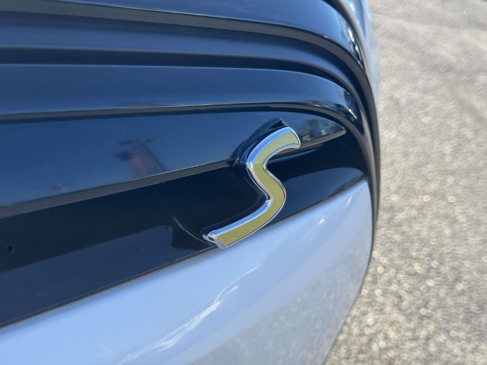 2024 MINI Cooper SE Electric Signature Plus