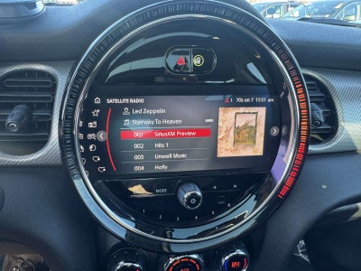 2024 MINI Cooper SE Electric Signature Plus