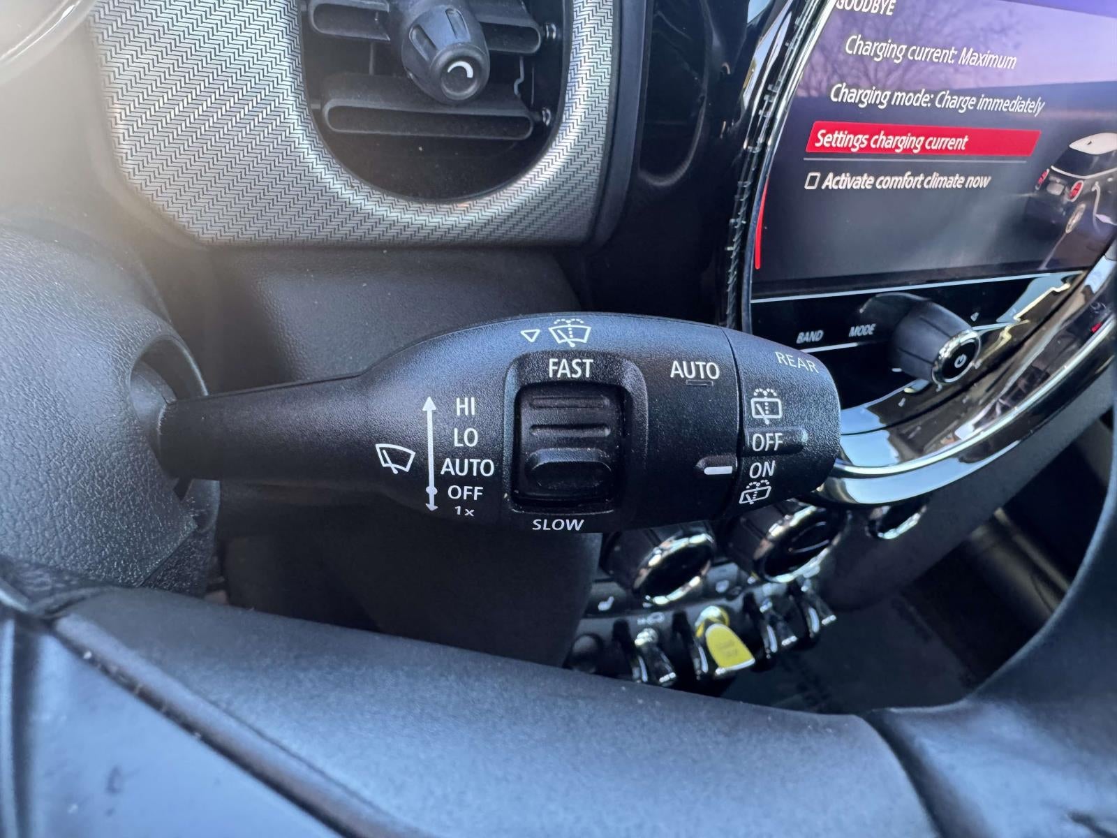 2024 MINI Cooper SE Electric Signature Plus