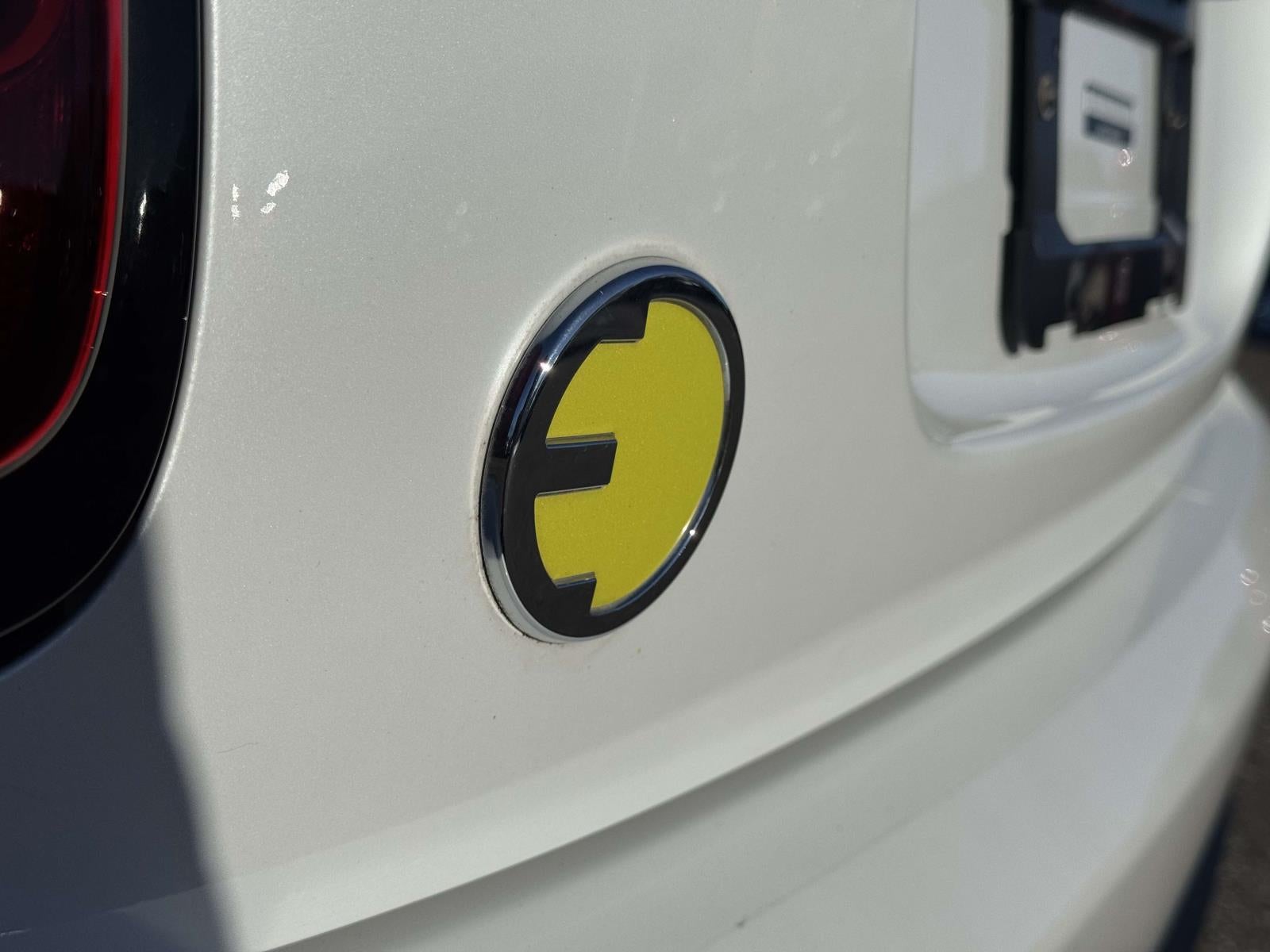 2024 MINI Cooper SE Electric Signature Plus