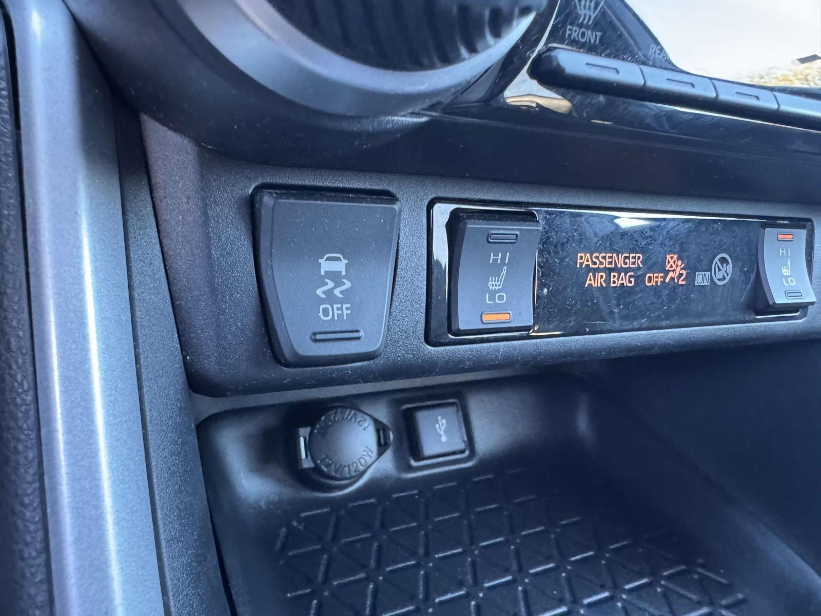 2022 Toyota RAV4 Hybrid SE