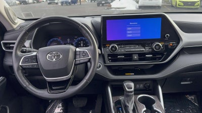 2024 Toyota Highlander Platinum