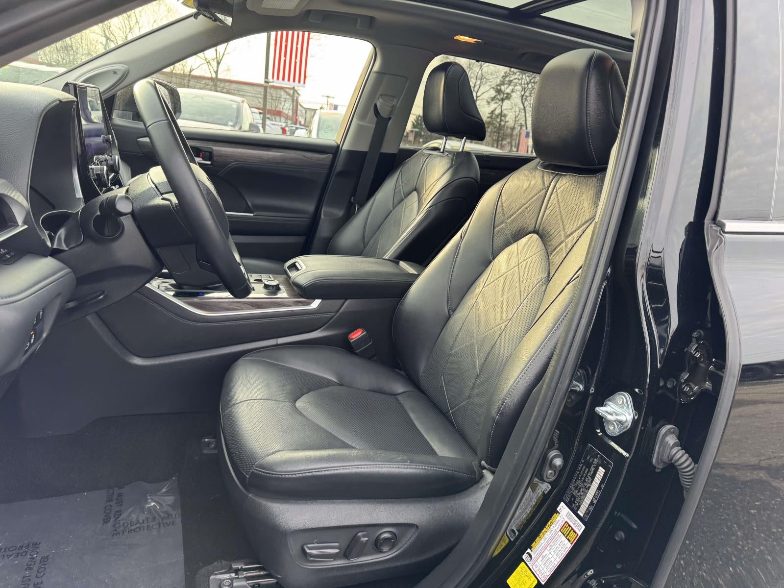 2024 Toyota Highlander Platinum